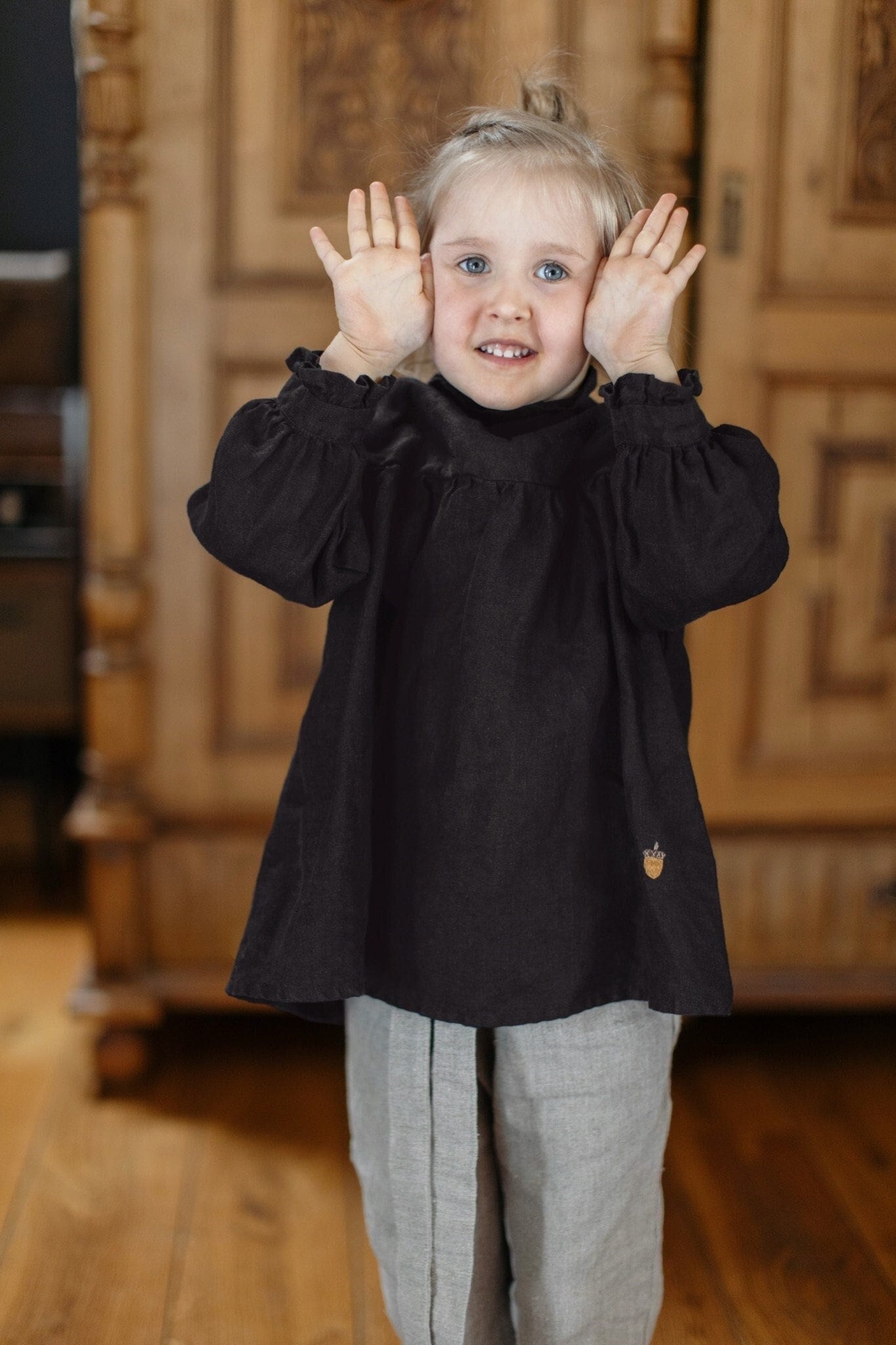Mädchen Leinenbluse Adelina Rüschenkragen, Weiches Leinen, Optional Mit Stickerei von LaPetiteAlice