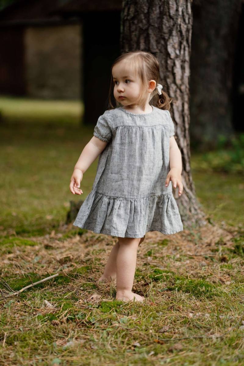 Mädchen Leinenkleid Pastellblaues Rüschen Sommerkleid von LaPetiteAlice