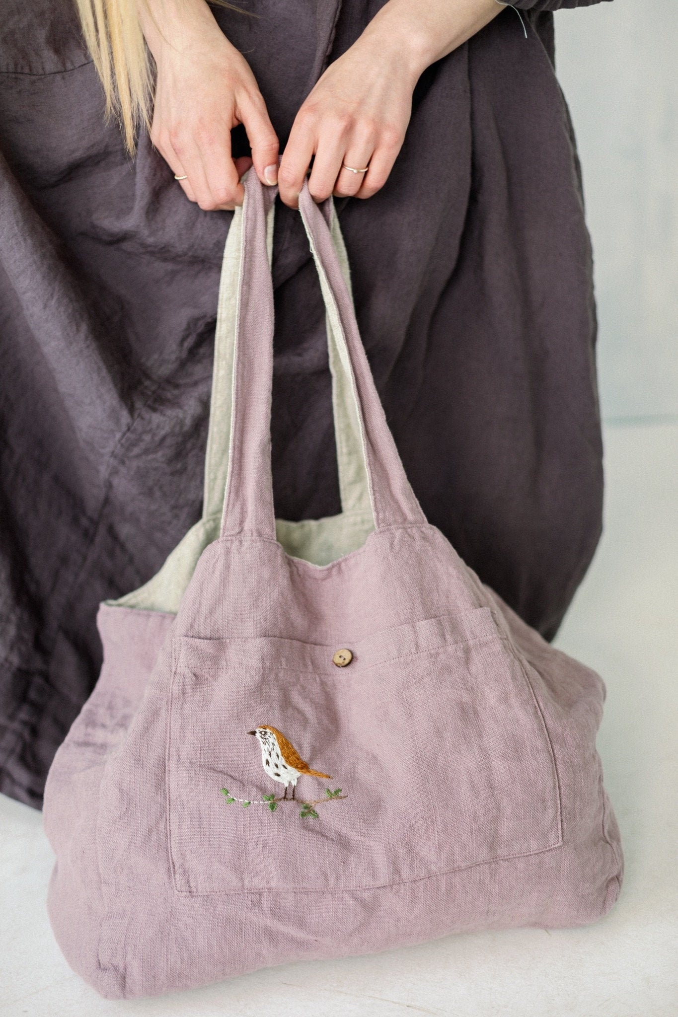 Reversible Leinen Tragetasche Honig Markttasche Mit Optionaler Stickerei von LaPetiteAlice