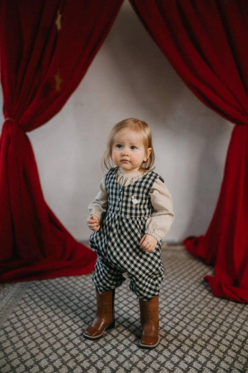 Sommer Leinen Baby Overall Ärmelloser Overall, Boho Strampler von LaPetiteAlice
