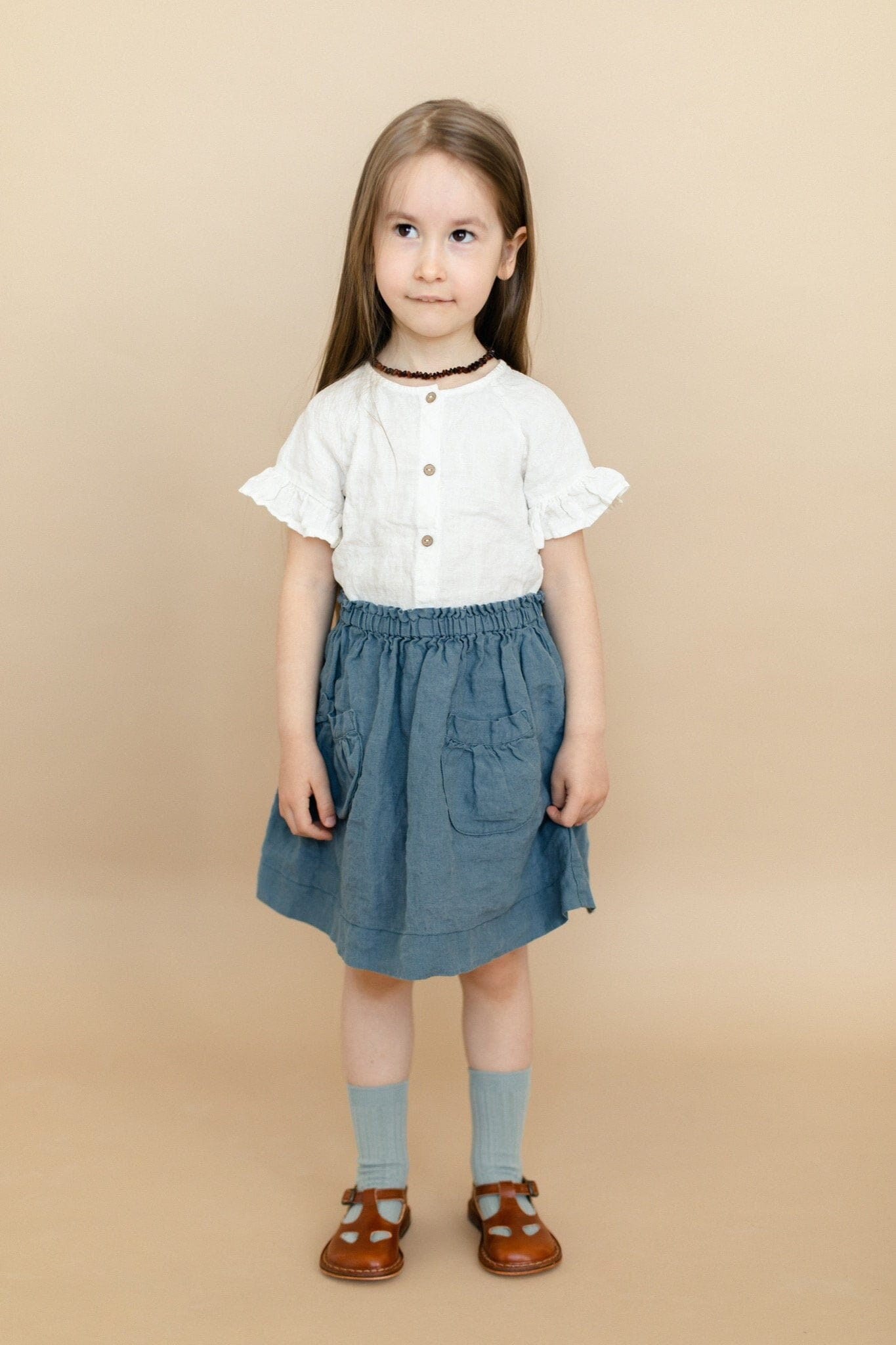 Weißes Mädchen Leinen Hemd Rüschenärmel Sommer Top von LaPetiteAlice