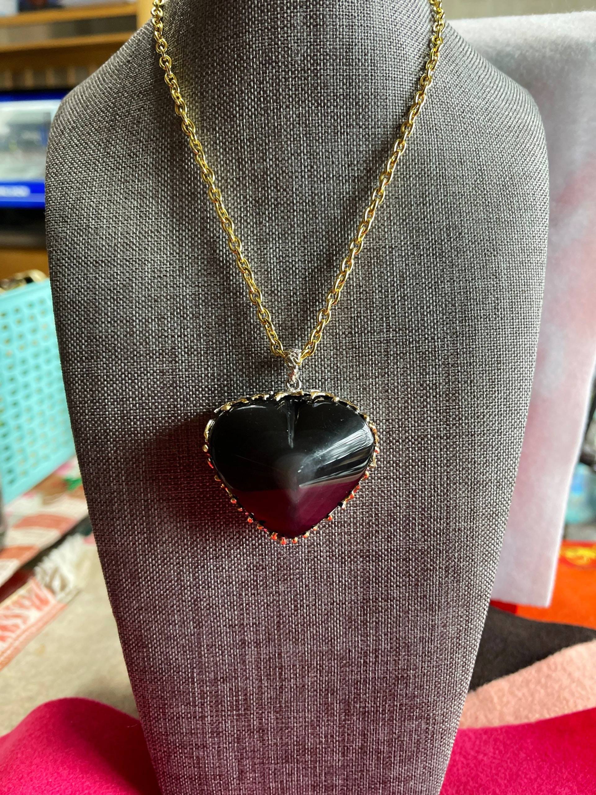 Herz Form Obsidian Edelstein Anhänger Herz Form Obsidian Edelstein Anhänger von LaRosaGems