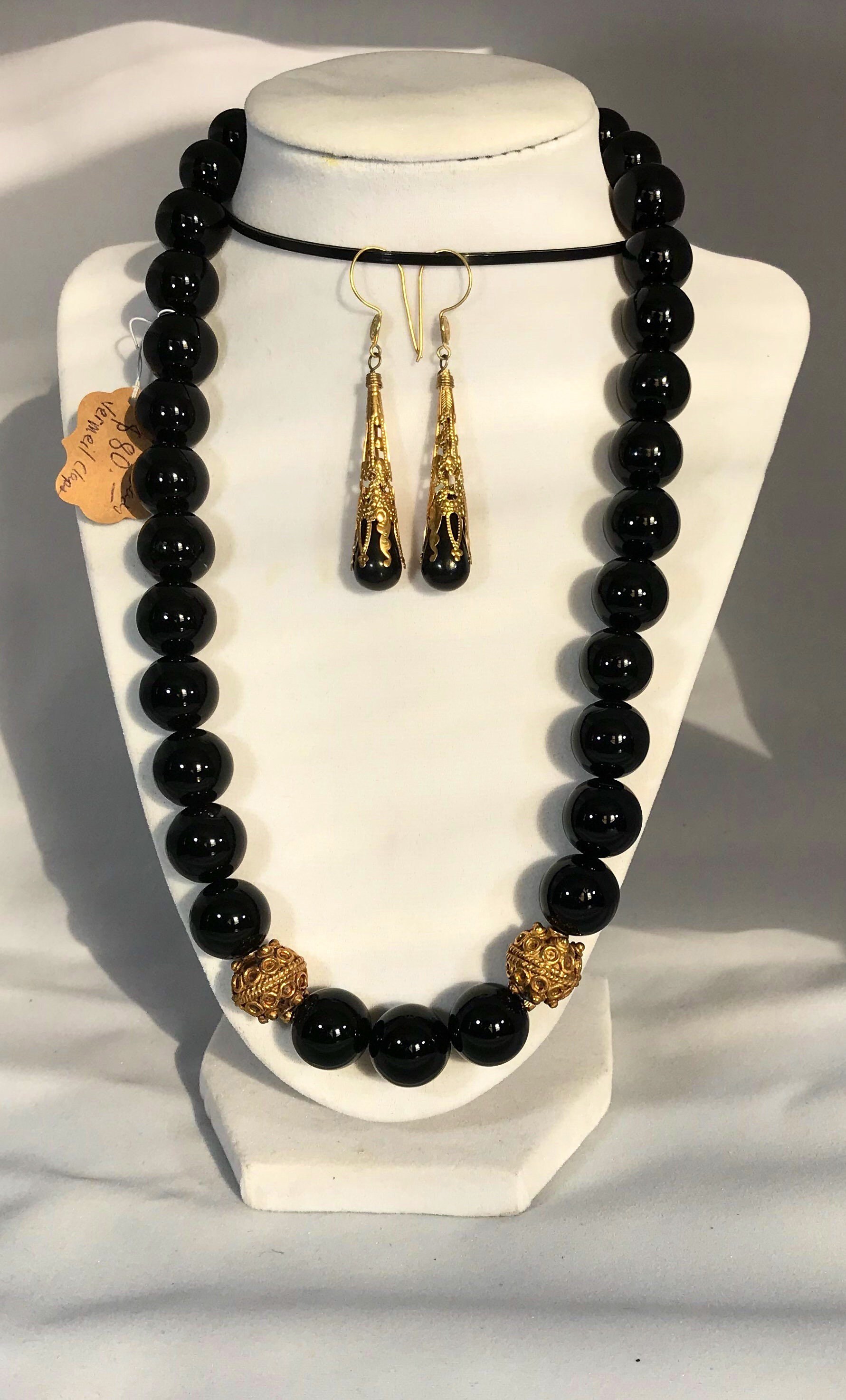 Natürliche Schwarze Achat Onyx Halskette Mit Ohrringen Natürliche Schwarze Achat Onyx Halskette Mit Ohrringen von LaRosaGems