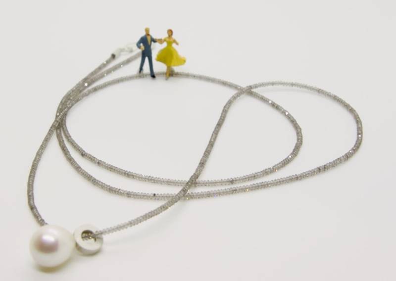 Obsidiankette Mit Süßwassertropfenperle Obsidiankette Mit Süßwassertropfenperle von LaRosaSchmuck