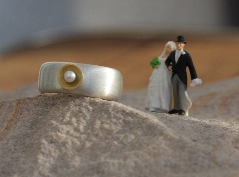 Ring Aus 925 Silber Und 750 Gold Mit Süßwasserperle von LaRosaSchmuck