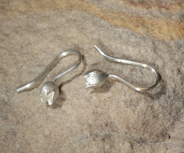 Silberohrhänger Mit Tulpenblüte von LaRosaSchmuck