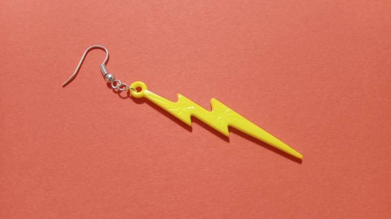 1 Ohrring Blitz Blitzgelb Bazinga Pop 80Er Jahre Urknall 1 Ohrring Blitz Blitzgelb Bazinga Pop 80Er Jahre Urknall von LaSoffittaDiSte