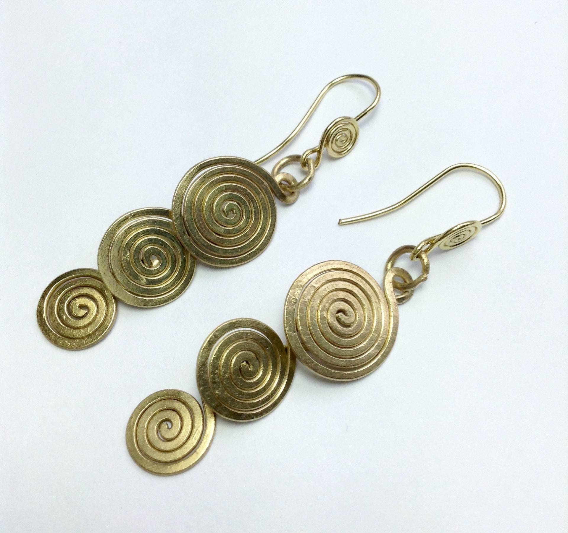 3 Spiralen Ohrringe Messing von LaSombrilla