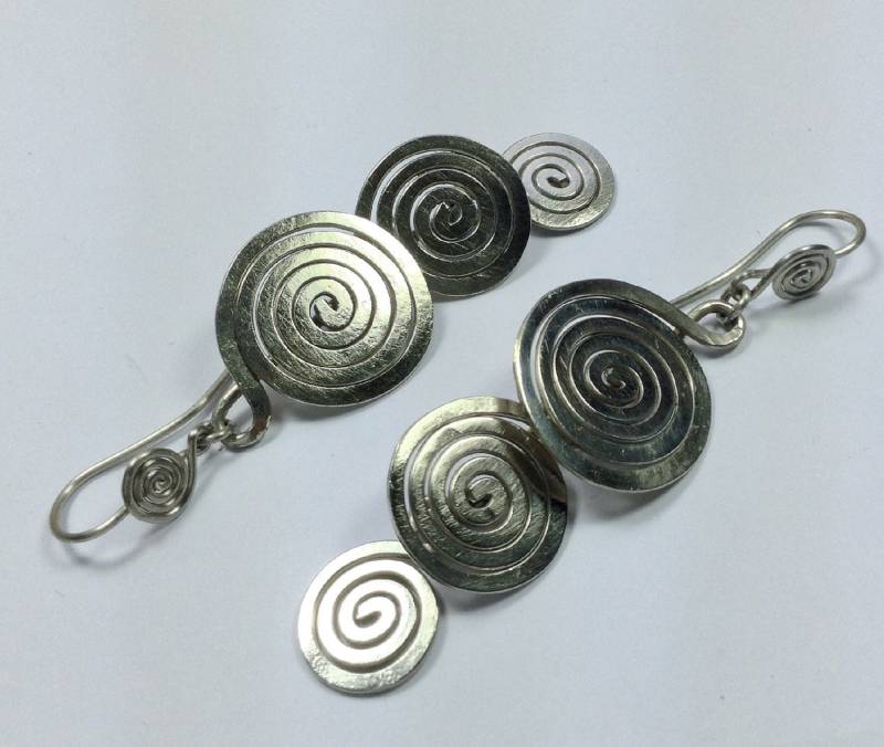 Große Spiralohrringe "Eternity" von LaSombrilla