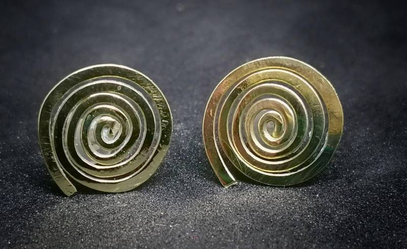 Spiralen Ohrstecker Aus Messing " La Vida Spiralen Ohrstecker Aus Messing " La Vida von LaSombrilla