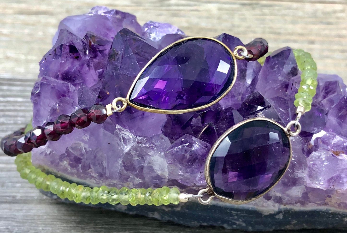 Amethyst Und Peridot/Granat Connector Armband Echter Edelstein Schmuck Amethyst Und Peridot/Granat Connector Armband Echter Edelstein Schmuck von LaVieEnRoseJewelry