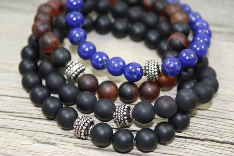 Herren Perlen Stretch Armbänder Mit Sterling Silber Seil Perle/Lapis, Matt Schwarz Onyx, Karneol Achat Herren Perlen Stretch Armbänder Mit Sterling Silber Seil Perle/Lapis, Matt Schwarz Onyx, Karneol Achat von LaVieEnRoseJewelry