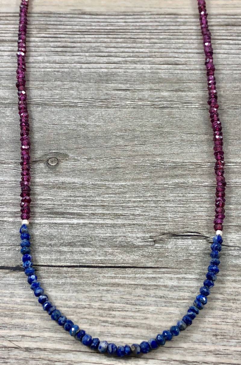 Rhodolith Granat Und Lapis Lazuli Halskette/Echter Edelsteinschmuck Rhodolith Granat Und Lapis Lazuli Halskette/Echter Edelsteinschmuck von LaVieEnRoseJewelry