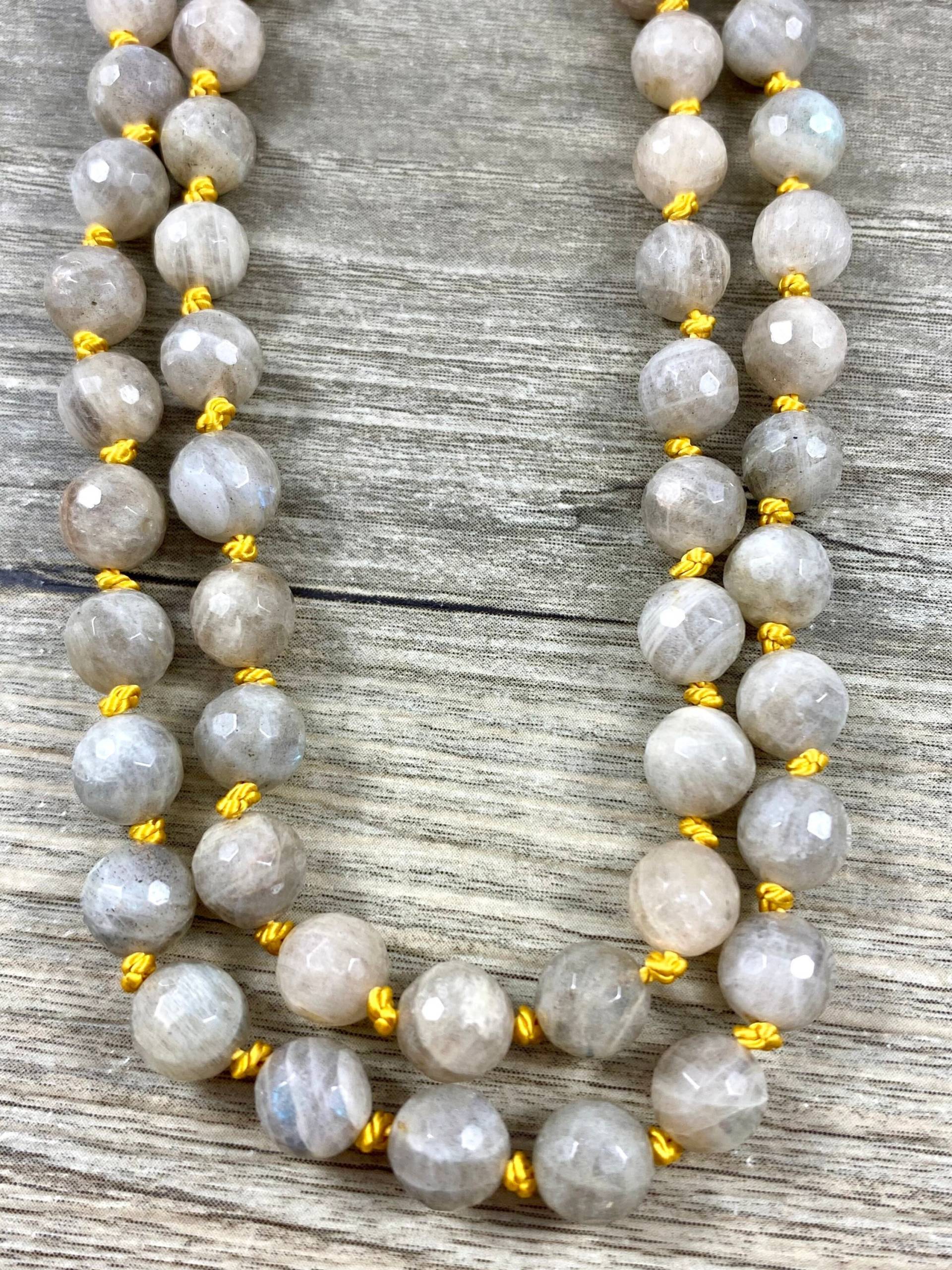 Schillernde Facettierte Labradorit Handgeknüpfte Lange Halskette Mit Mookait Nugget Perle Schillernde Facettierte Labradorit Handgeknüpfte Lange Halskette Mit Mookait Nugget Perle von LaVieEnRoseJewelry