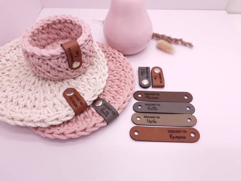 Falt-Labels Personalisiert Inkl. Schrauben/Nählabels Motiv Handgemacht von LabelFabrik