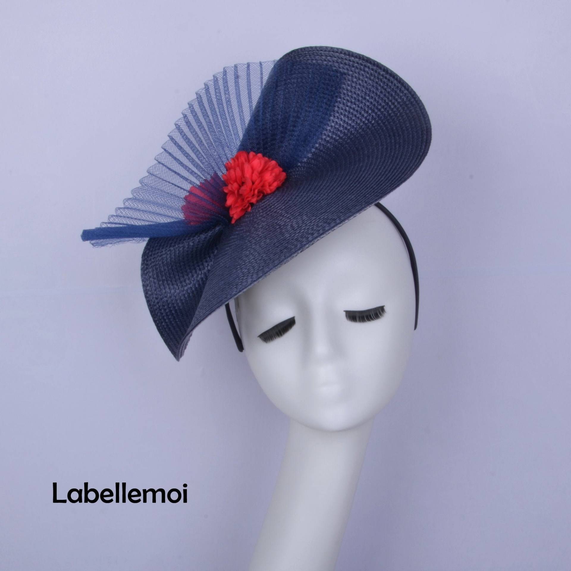 Exklusive Marineblau Fascinator Untertasse Hatinator Kirchenhut Derby Hut Ascot Hochzeit Tea Party W/Plissee Crin & Flower, Brautjungfern von LabellemoiDesign