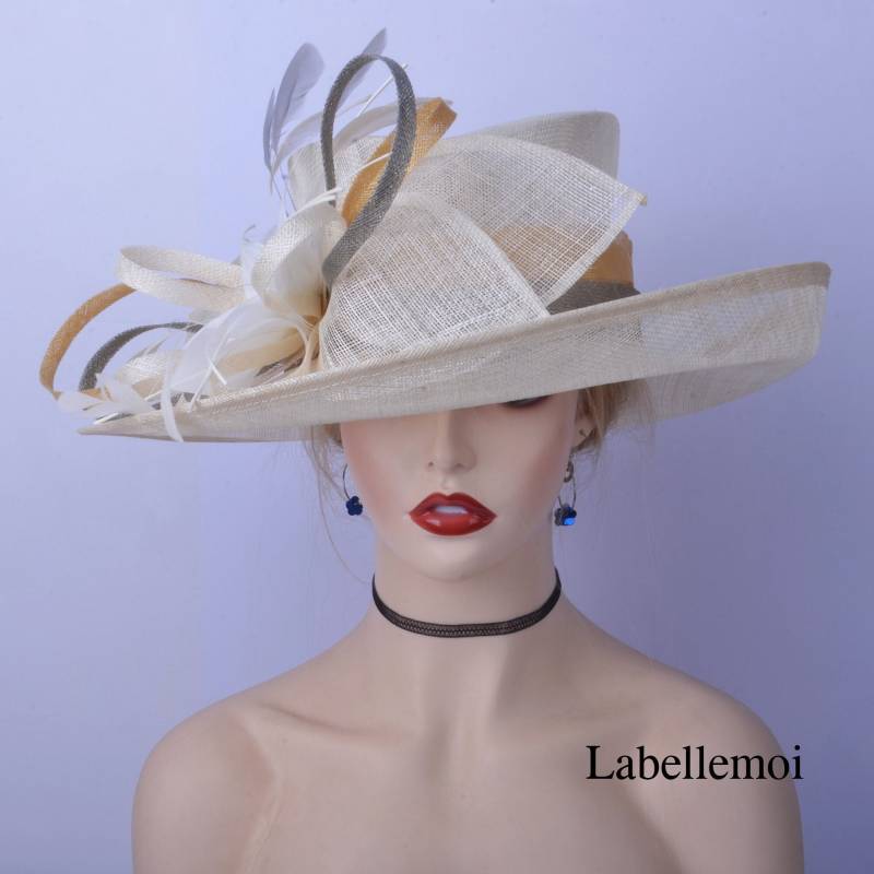 Neu Exklusive Design Elfenbein Champagner Silber Sinamay Hut Großes Kleid Kirche Kentucky Derby Ascot Rassen Mit Federn von LabellemoiDesign