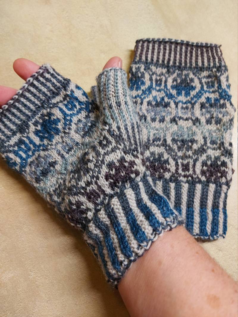 Fingerlose Handschuhe von Labussee