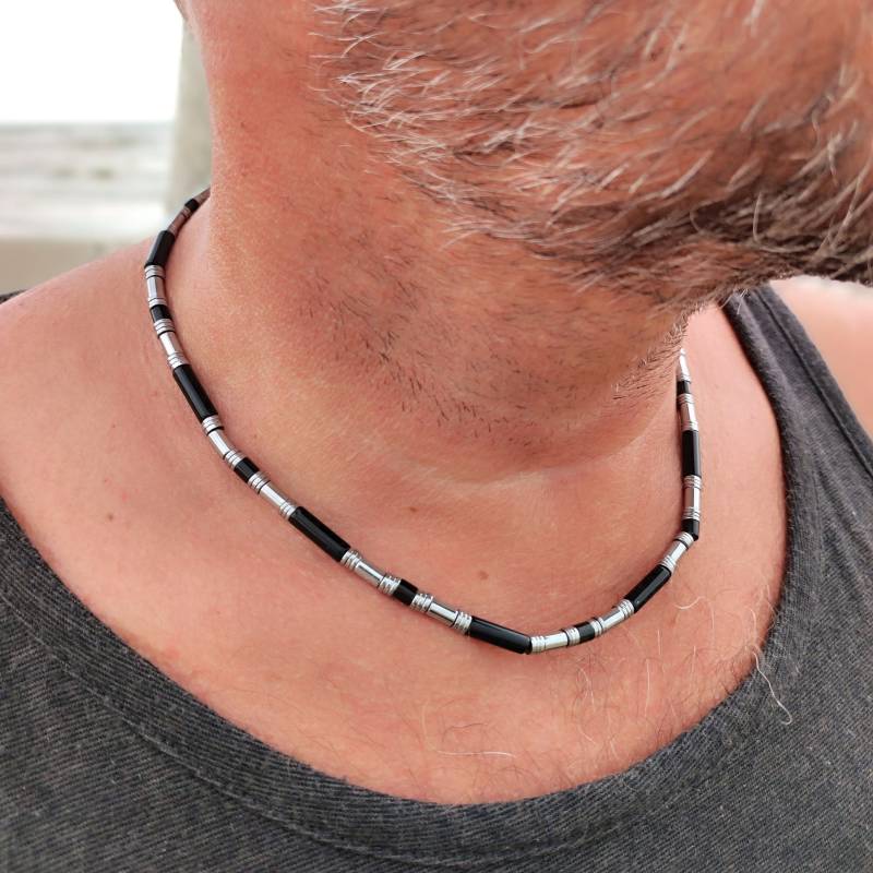 Hämatit Kette Mit Achatperlen - Schwarz Und Silber | Handgemachter Schmuck, Stylicher Männerschmuck, Halskette, Heilstein von Lacaska