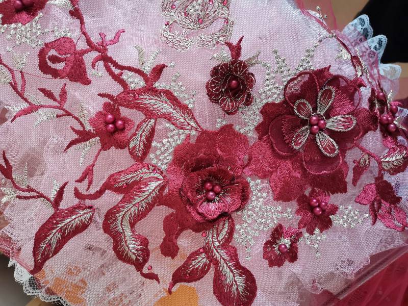 Diy Stickerei Perlen Blumenspitze Applikationen Kleid Patches Ll450 E von LaceBijouxabc