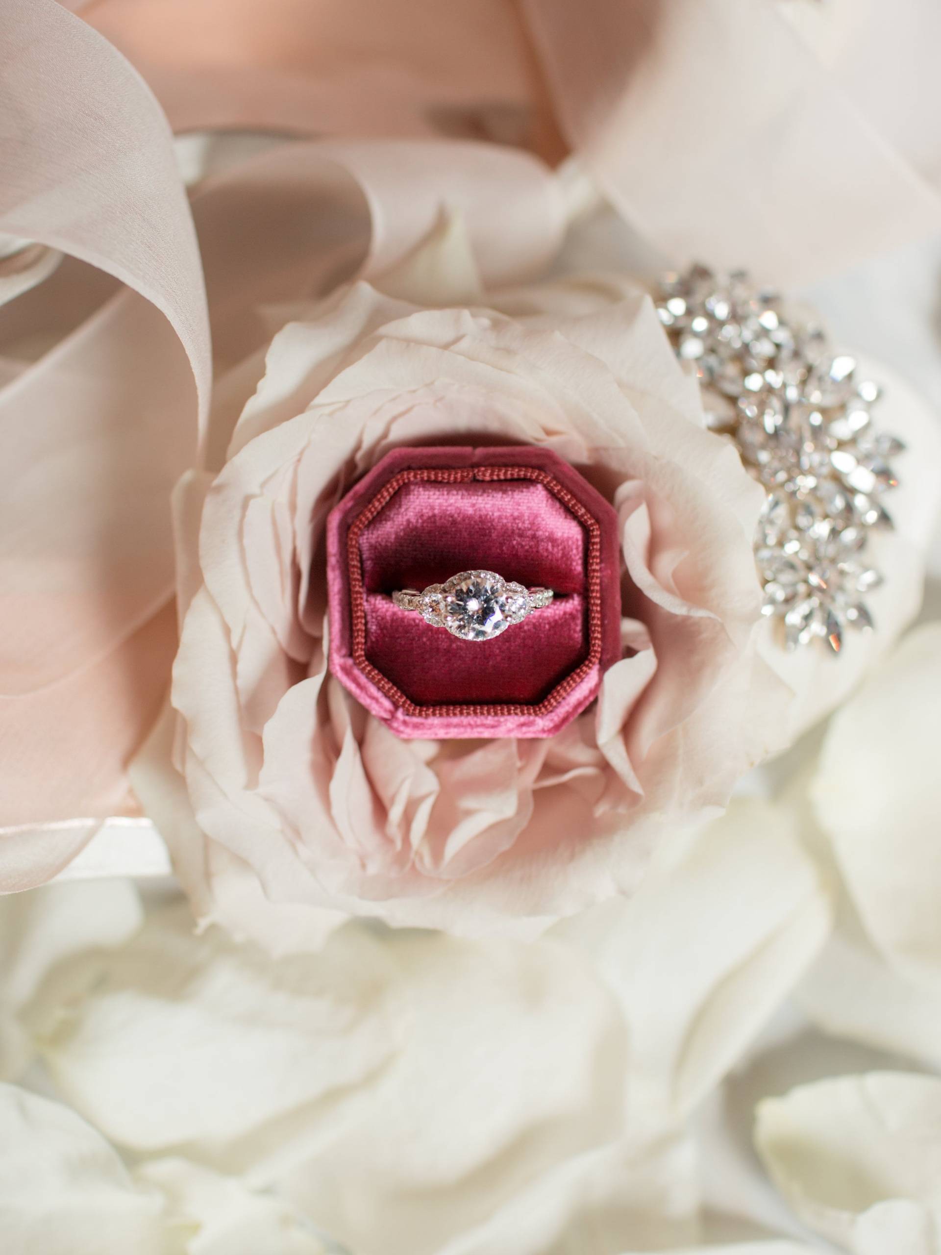 Rosa Samt Ring Box, Ring-Box Für Vorschläge, Verlobungsring Box Hochzeit, Hochzeitsgeschenk Rosa Samt Ring Box, Ring-Box Für Vorschläge, Verlobungsring Box Hochzeit, Hochzeitsgeschenk von LaceByrd