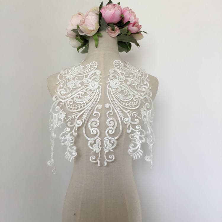 Pailletten-Spitze-Applikationen in Licht Elfenbein Für Hochzeitskleid, Zu Verkaufen Stück von LaceDecoration