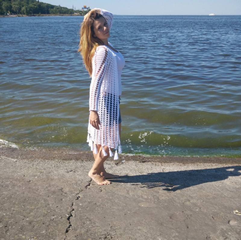 Weiße Strickjacke, Strickjacke Im Hippie-Stil, Boho-Strickjacke, Sommerumhang, Strickumhang, Sommerstrickjacke, Strandstrickjacke, Fransenstrickjacke von LaceDreamsWorkshop