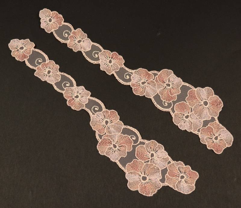 Anwendungen Für Kleidung, Spitzenborte, Kleidungsdekorationen 3548 Anwendungen Für Kleidung, Spitzenborte, Kleidungsdekorationen 3548 von LaceElements