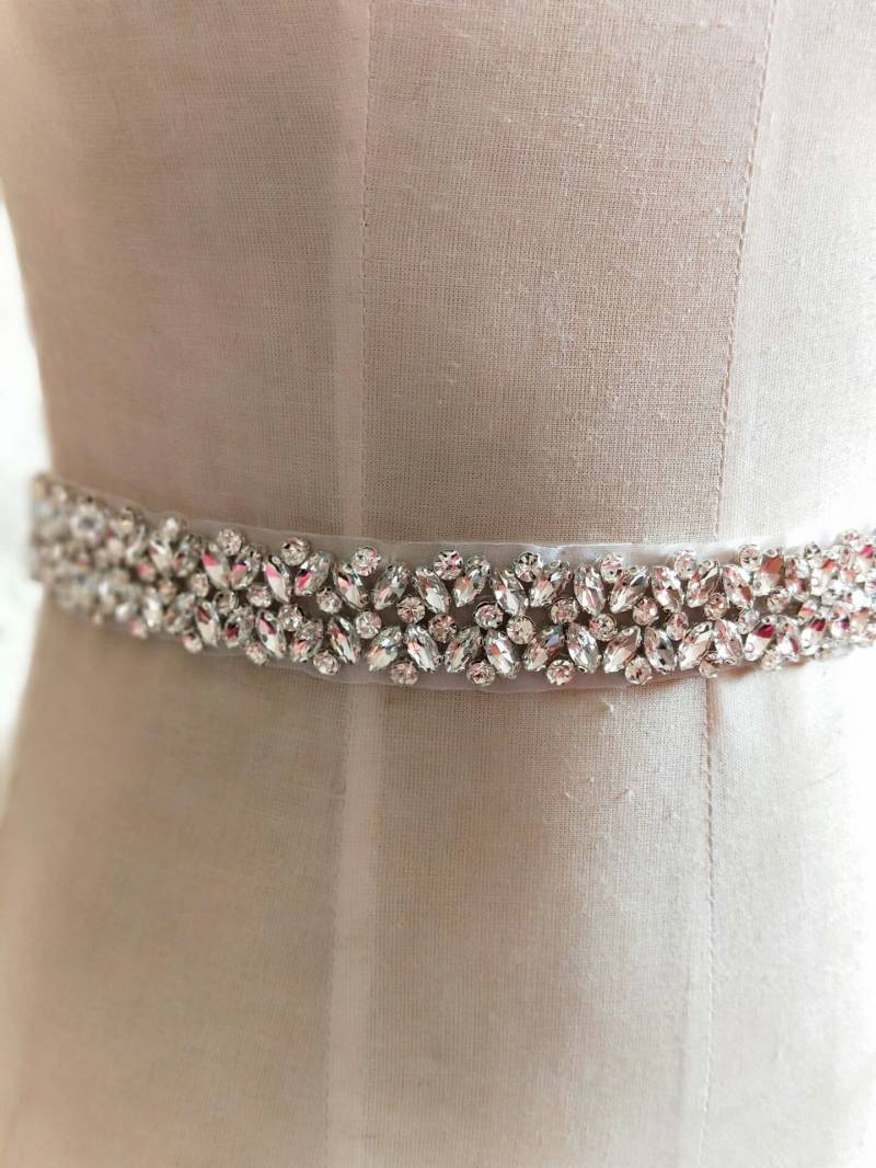 Klaren Strass Crystal Lace Trim Für Braut-Accessoires Hochzeit Kleid Schärpe Gürtel Stirnband Riemen Kostüm Verzierung Klaren Strass Crystal Lace Trim Für Braut-Accessoires Hochzeit Kleid Schärpe Gürtel Stirnband Riemen Kostüm Verzierung von Lacebeauty