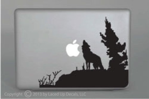 Wolf Howling Macbook Pro Vinyl Aufkleber © Laced Up Decals Sku Howling - 33 von LacedUpDecals510