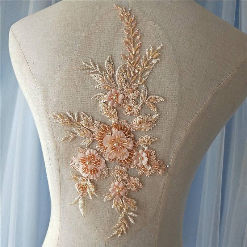 Flesh Pink 3D Blumen Applikation Mit Perlen Flesh Pink 3D Blumen Applikation Mit Perlen von Lacefabricstore