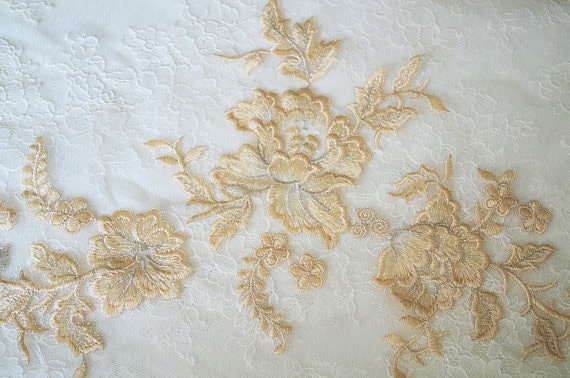Zierliche Bestickte Spitze Applikation, Champagner Gold Brautspitze High End Lace Mieder, Spitzen Applikation Zierliche Bestickte Spitze Applikation, Champagner Gold Brautspitze High End Lace Mieder, Spitzen Applikation von Lacefabricstore