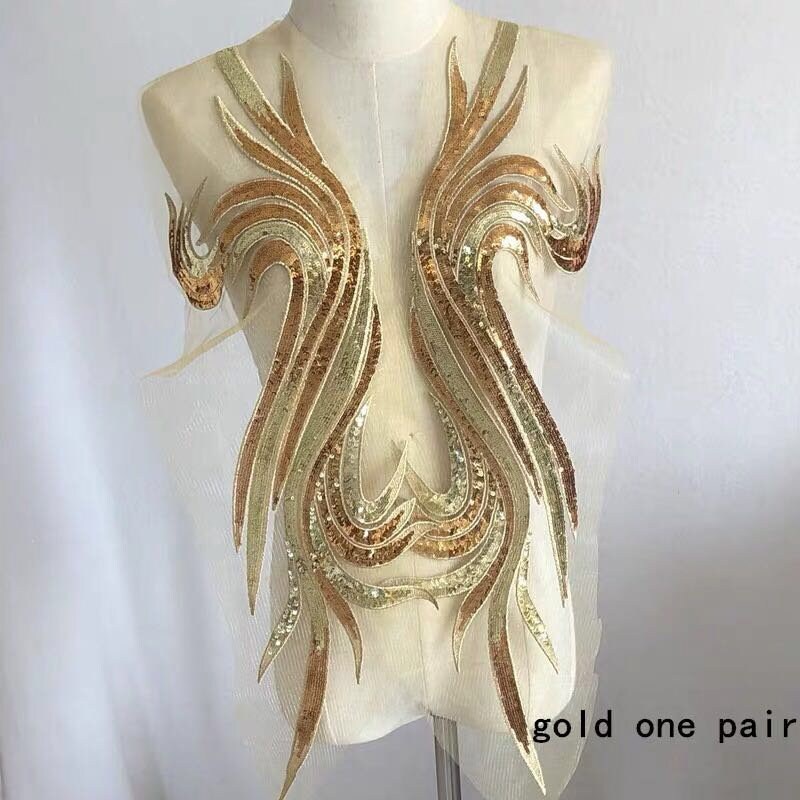 Ein Paar Goldene Blumen Pailletten Gestickte Applikation Patch Darstellende Kleid Dekorative Stoff-Applikation Annähen Auf Patches Ein Paar Goldene Blumen Pailletten Gestickte Applikation Patch Darstellende Kleid Dekorative Stoff-Applikation Annähen Auf Patches von Laceshine