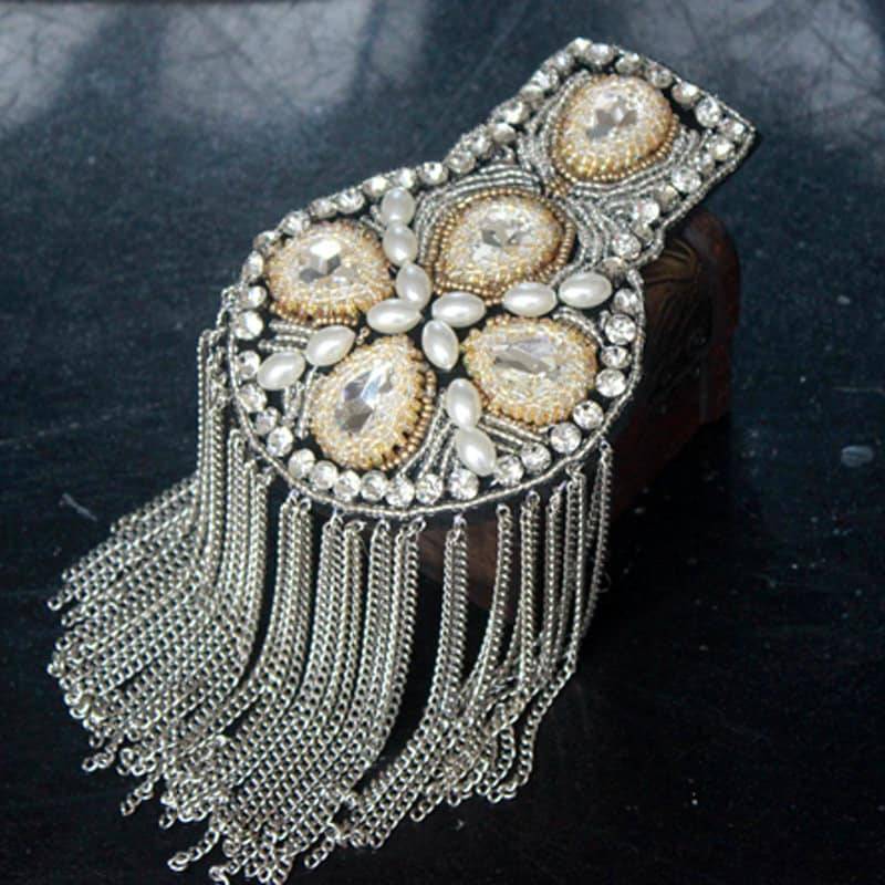 Ein Paar Kristall Perlen Schulter Pads Diy Handwerk Perle Kette Kleid Verschönerung Kostüm Accessoire Sew On, Schulterklappen Ein Paar Kristall Perlen Schulter Pads Diy Handwerk Perle Kette Kleid Verschönerung Kostüm Accessoire Sew On, Schulterklappen von Laceshine