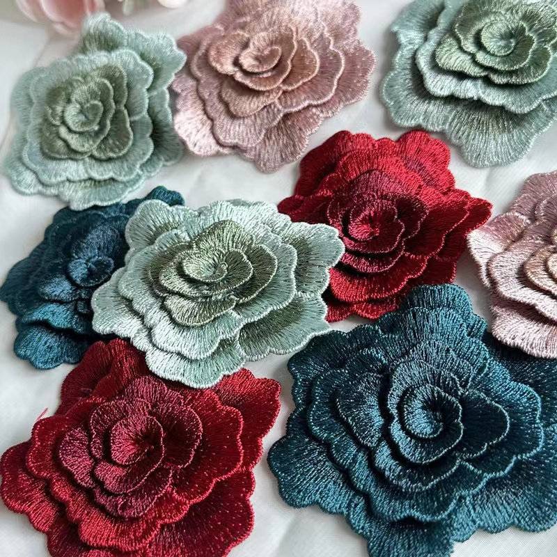 Gestickte Blume Applikation Gestickt Patch Stoff Kleidung Dekoration Floral Gestickte Blume Applikation Gestickt Patch Stoff Kleidung Dekoration Floral von Laceshine