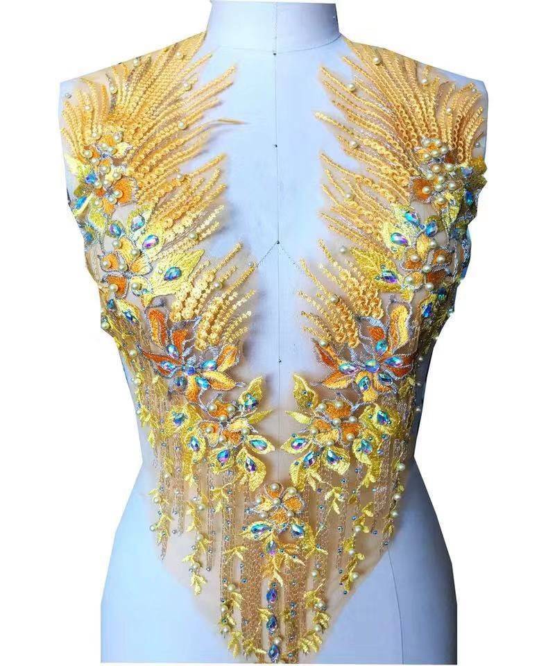 Große Goldene Pailletten Blumen Mit Perlen Gestickte Applikation Patch Kleidung Dekoration von Laceshine