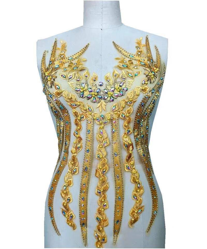 Große Goldene Pailletten Blumen Mit Perlen Gestickte Applikation Patch Kleidung Dekoration Große Goldene Pailletten Blumen Mit Perlen Gestickte Applikation Patch Kleidung Dekoration von Laceshine