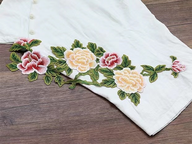 Pfingstrose Gestickt Applikation Patch Blumen Großer Kleidung Dekoration Pfingstrose Gestickt Applikation Patch Blumen Großer Kleidung Dekoration von Laceshine