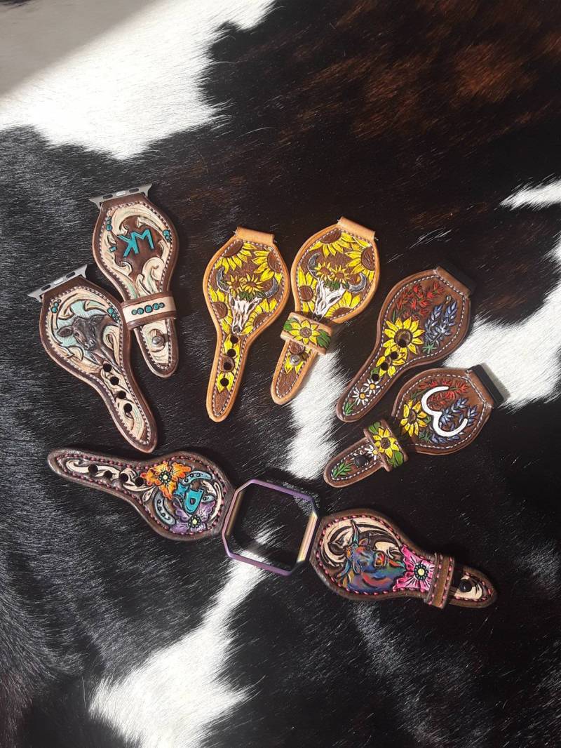 Personalisiertes Apple Uhrenarmband Aus Punziertem Leder von LachNLoaded