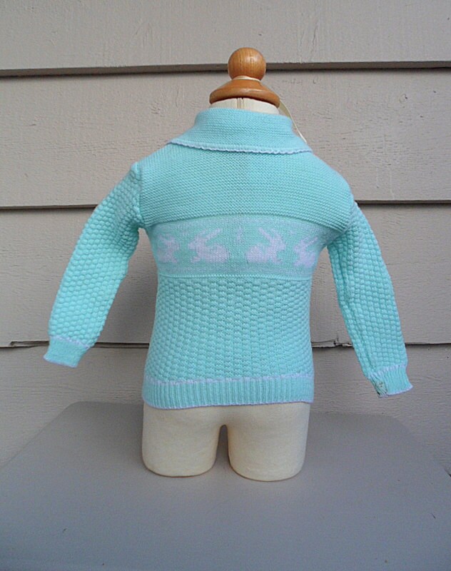 Vintage Baby Junge - Nb-6Mo Pullover Periwinkle Blau Weiß Gestreifte Strickjacke Mit Hasen von Lachellybelly
