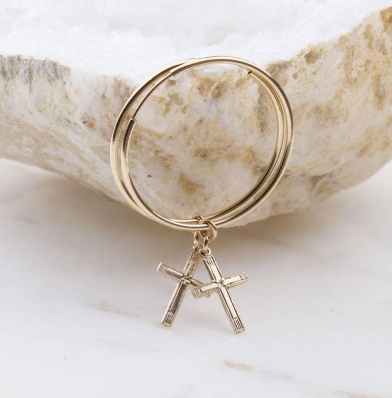 14K Gold Gefüllt Endlose Nupol Ohrringe Mit Kreuz Charme, Geschenk Für Sie, Weihnachtsgeschenk, Creolen, Cross Hoops von LaciAndGold