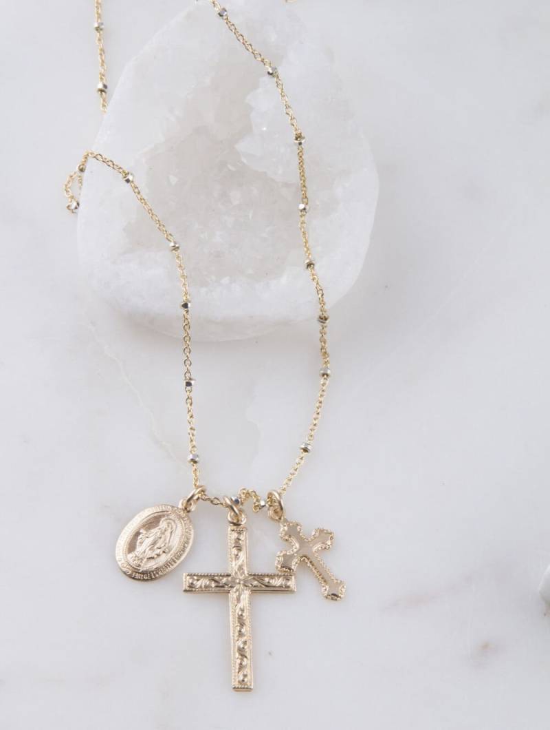 Kleine Jungfrau Maria Mit 2 Kreuzen Halskette, Kreuze Zierliche Layering Florales Kreuz, Uniseil Kreuz Charm von LaciAndGold