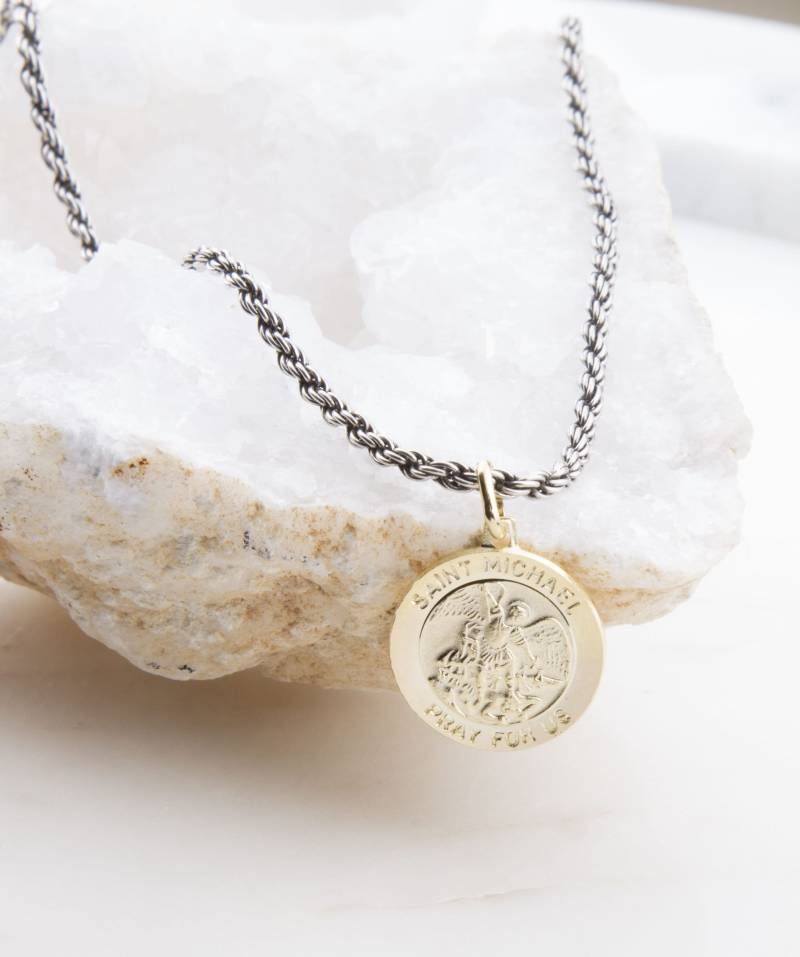 Männer St. Christopher Oder Saint Michael Runde Anhänger Sterling Silber Halskette, Reisende Beten Für Uns Heiligen Schutzpatron von LaciAndGold
