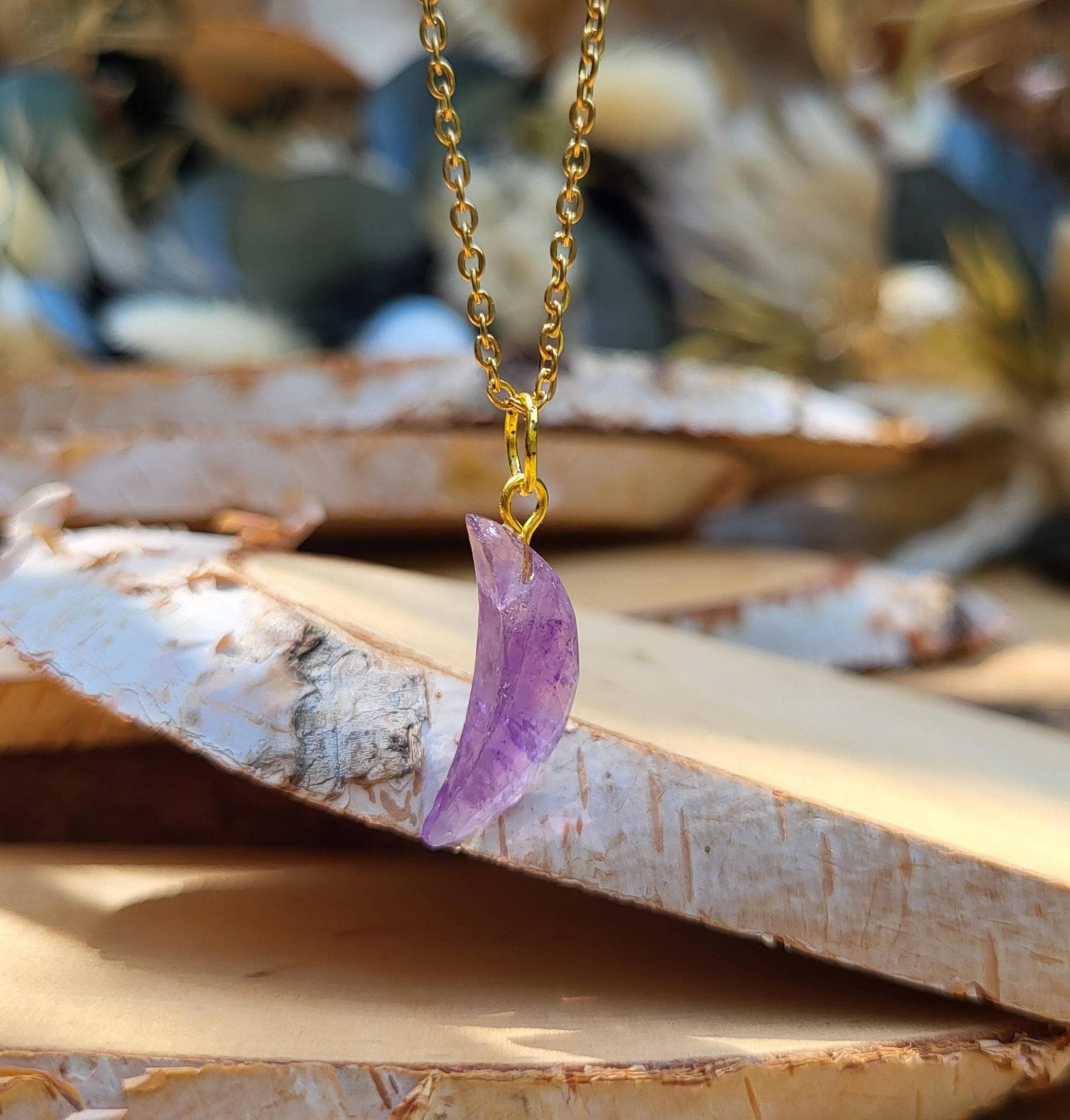Amethyst Mond Kette Gold Moon Edelsteinkette Amethyst Mond Kette Gold Moon Edelsteinkette von LacooniSchmuck