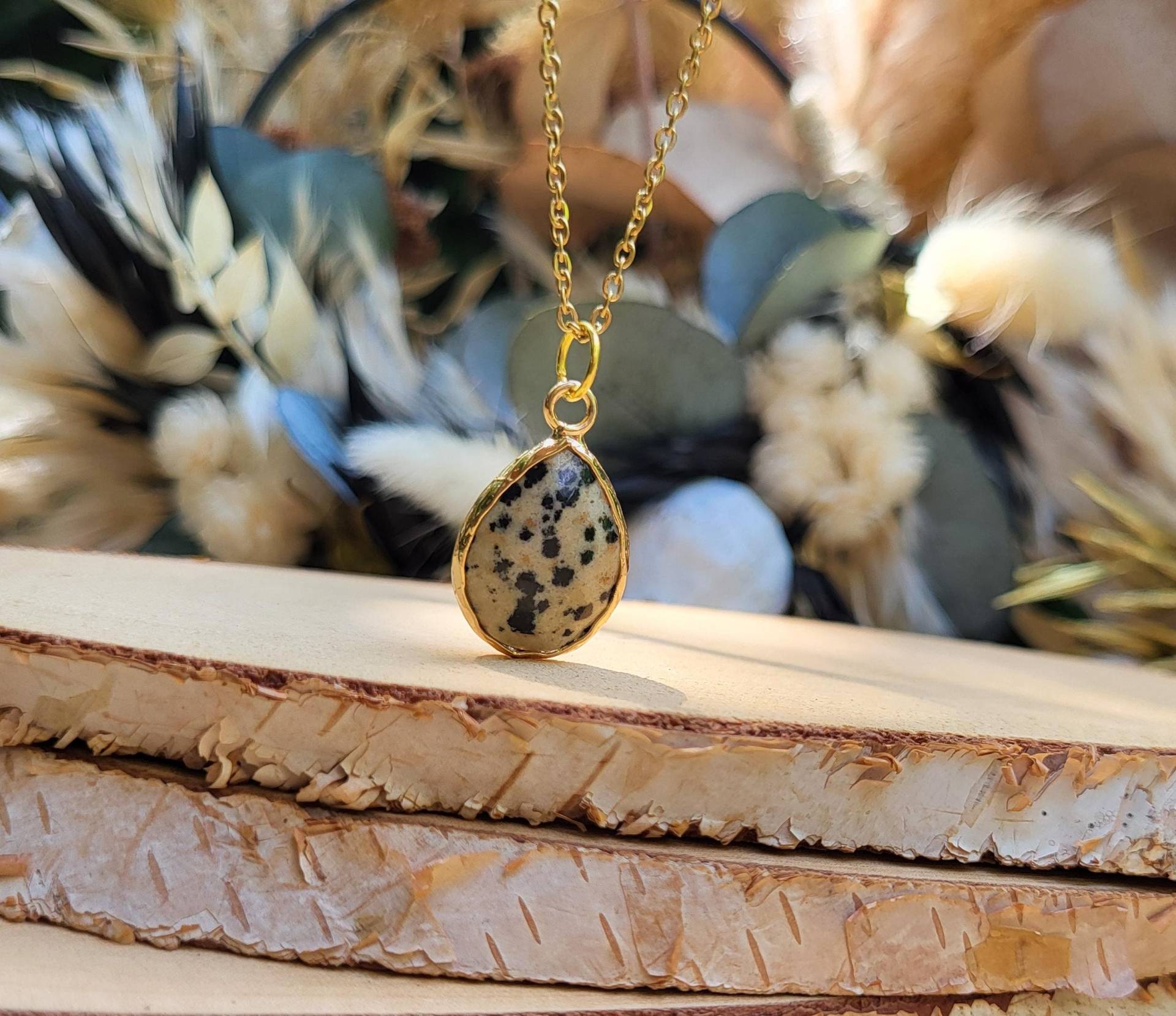 Dalmatiner Jaspis Tropfen Kette Gold Edelsteinkette Edelstein Dalmatiner Jaspis Tropfen Kette Gold Edelsteinkette Edelstein von LacooniSchmuck
