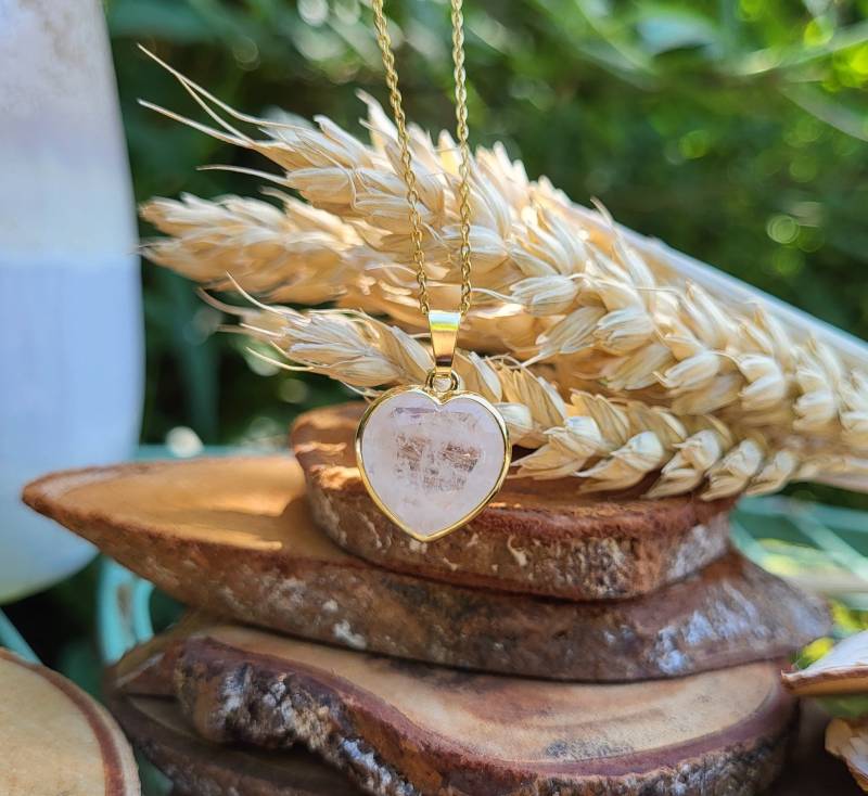 Edelstein Bergkristall Kette Gold Herz Goldkette Edelstahl Vergoldet von LacooniSchmuck