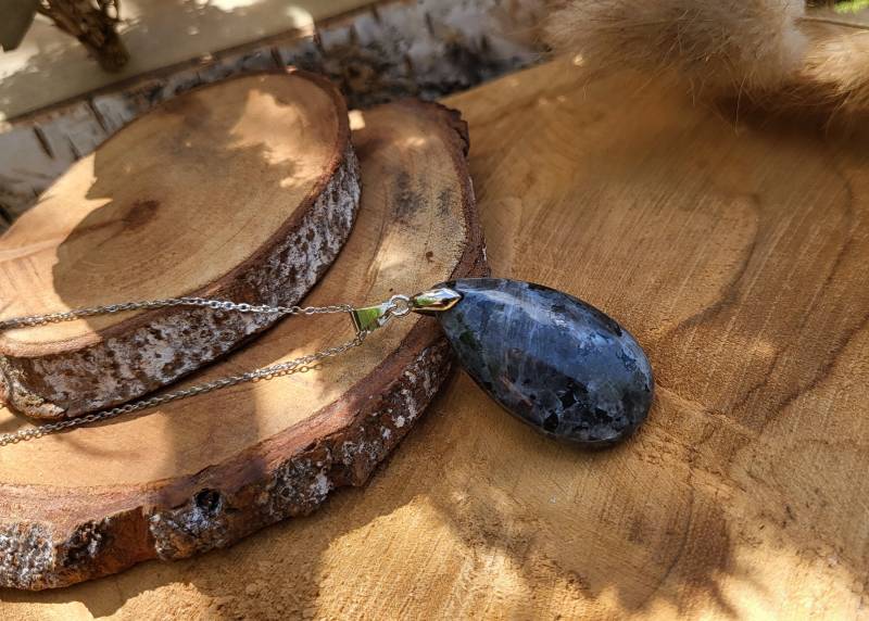 Larvikit Tropfen Kette Silber Edelsteinkette Edelstein von LacooniSchmuck