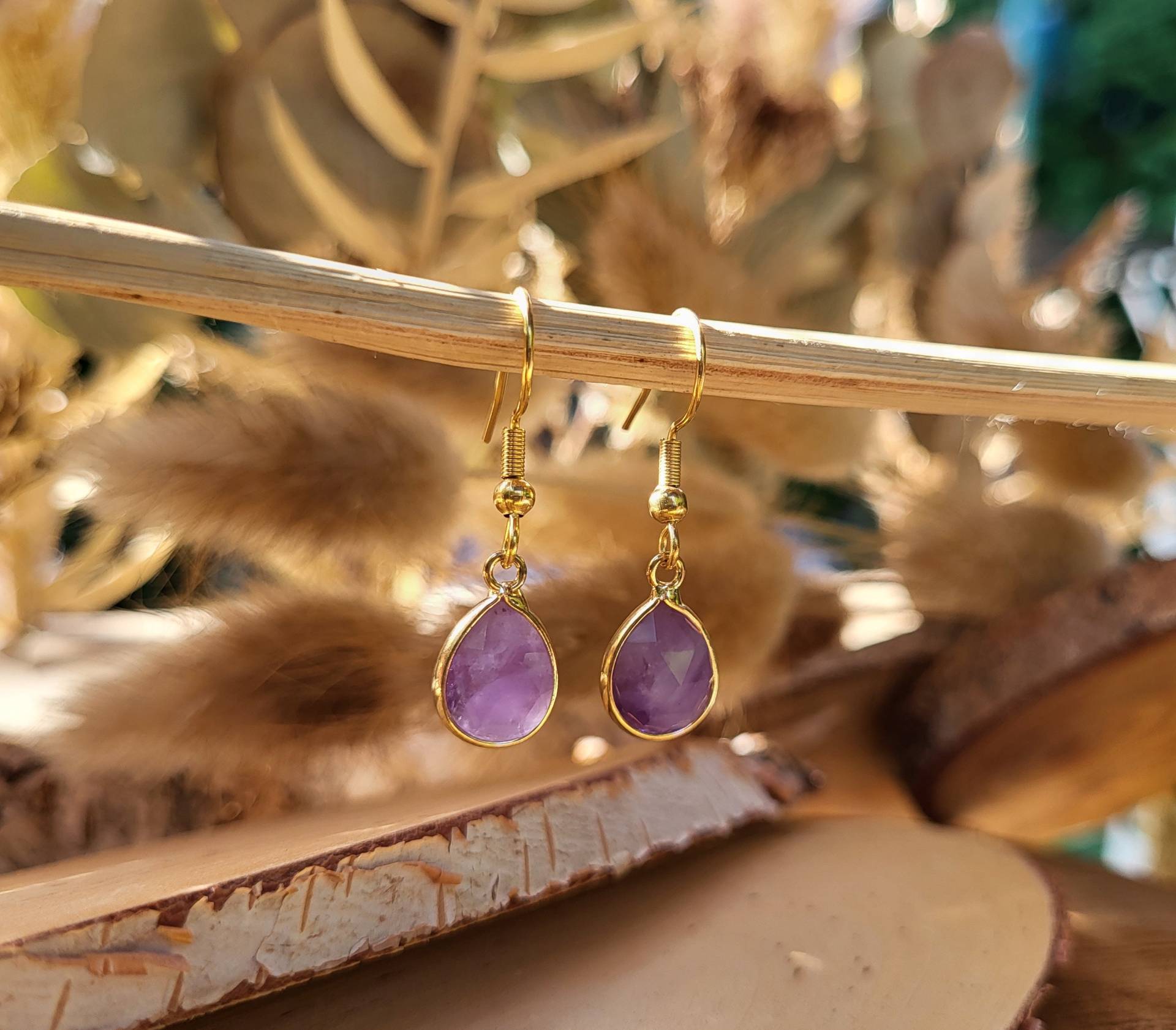 Ohrhänger Amethyst Kleine Tropfen Ohrringe Gold Edelstein Ohrhänger Amethyst Kleine Tropfen Ohrringe Gold Edelstein von LacooniSchmuck