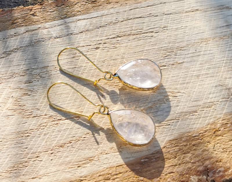 Ohrhänger Bergkristall Ohrringe Gold Tropfen Edelstein von LacooniSchmuck