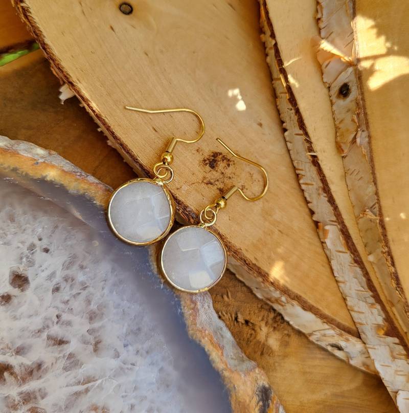 Ohrhänger Jade Weiß Ohrringe Gold Edelstein Weiße von LacooniSchmuck